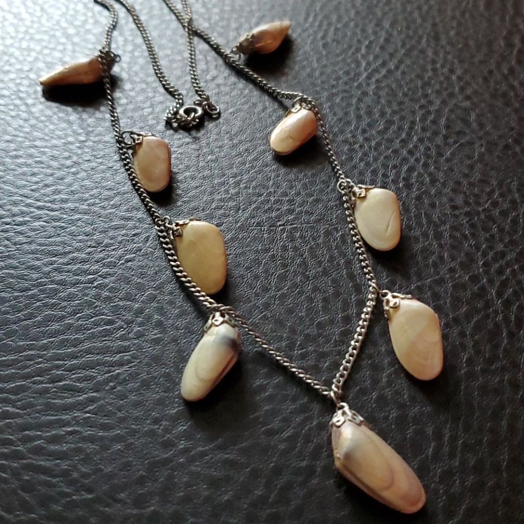 Vtg Necklace